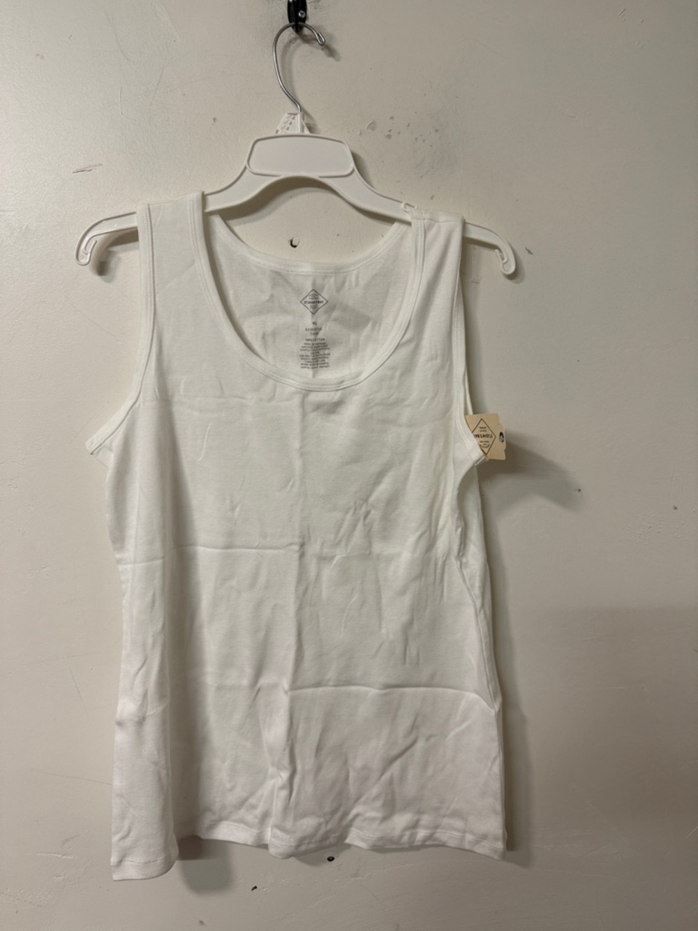St. John's Bay White Scoop Neck Tank Top